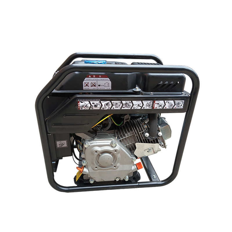 What causes a decrease in the output power of a gasoline generator?