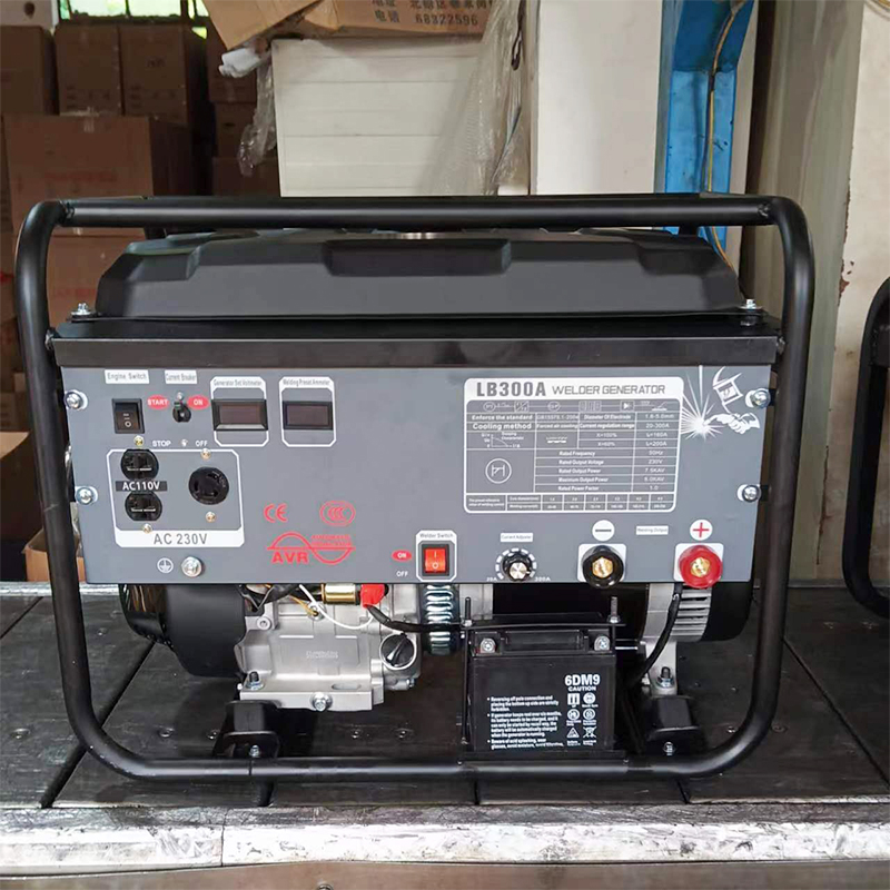 How can the gasoline generator be precisely adjusted to optimize the fuel-air mixture ratio under different operating conditions?